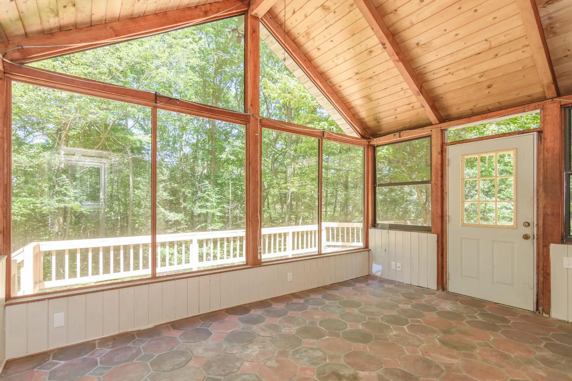 26 Country Acres Road Sandown NH 03873