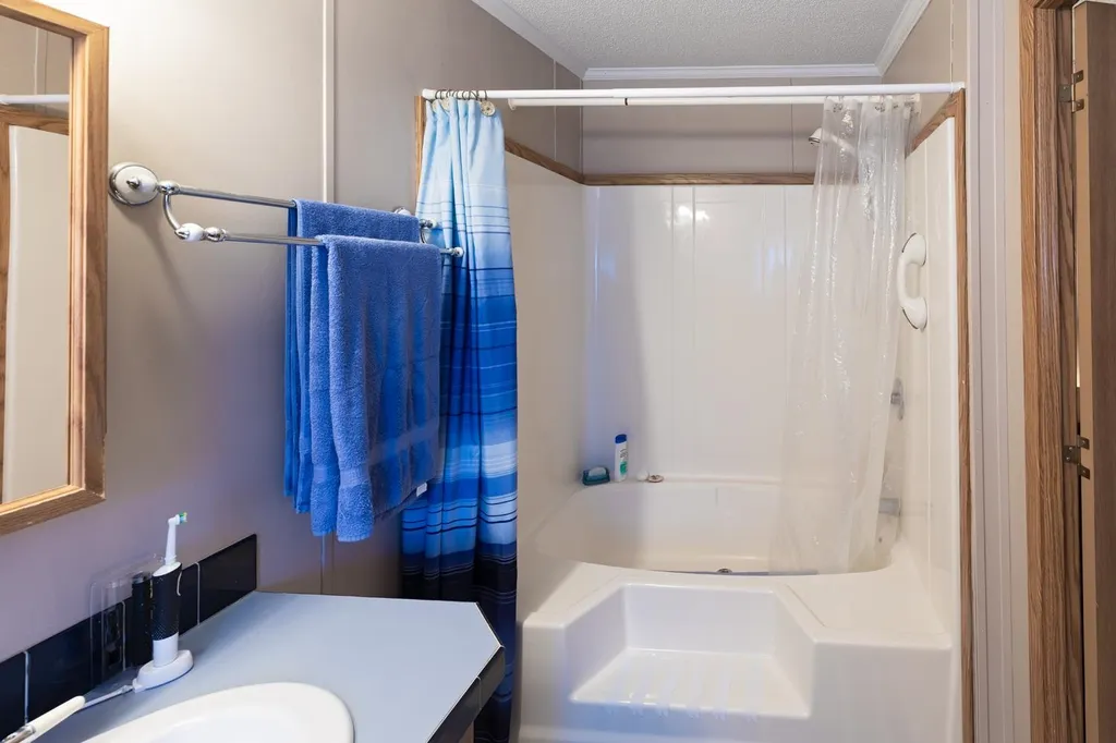 76 Eagle Drive Rochester NH 03868