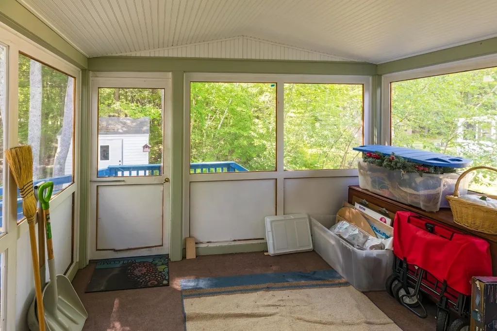 76 Eagle Drive Rochester NH 03868