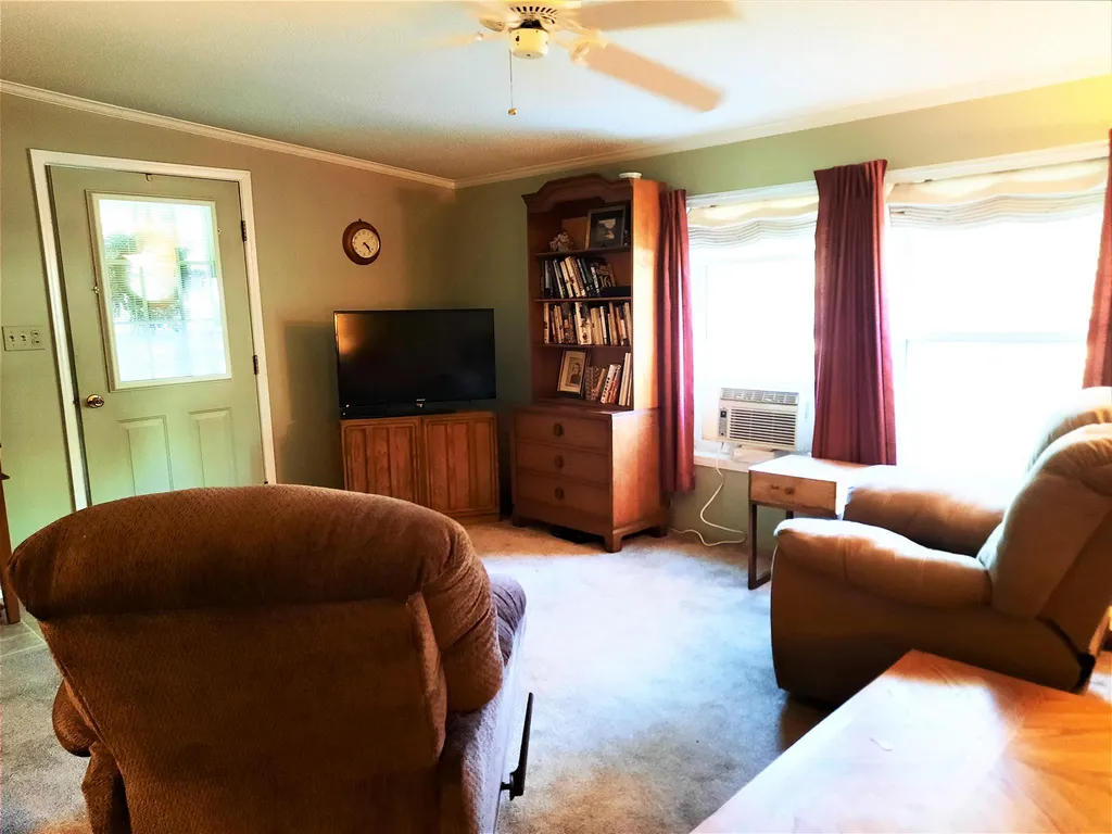 76 Eagle Drive Rochester NH 03868