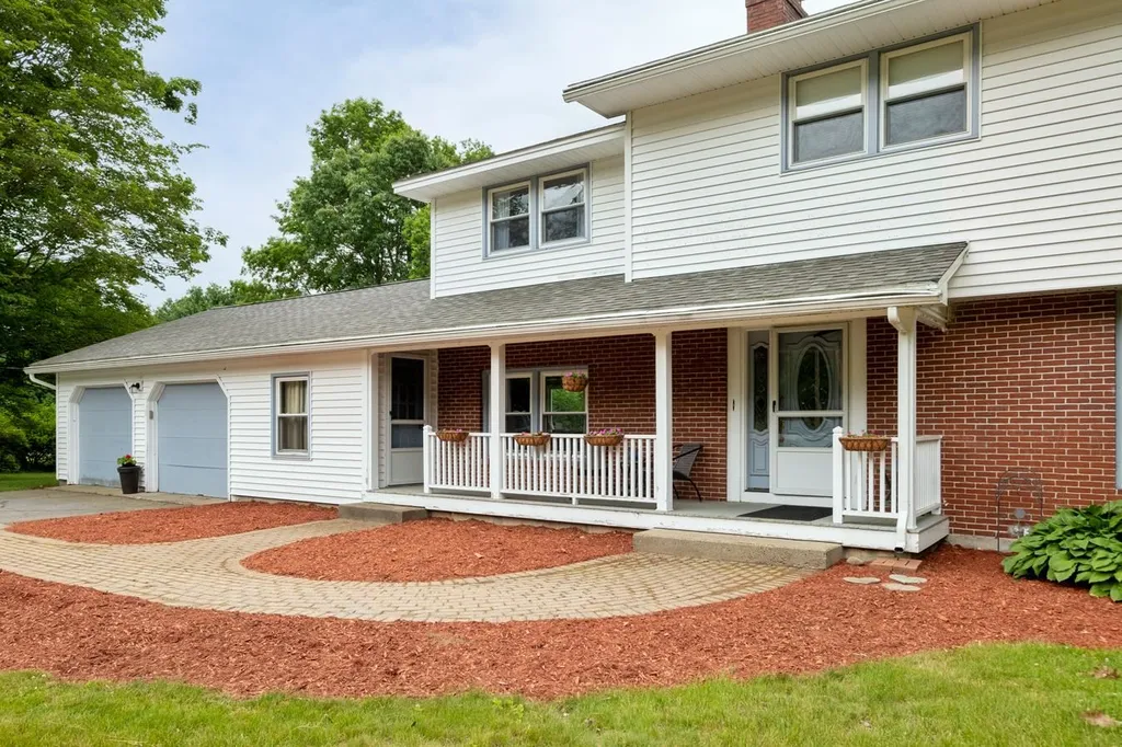 668 Exeter Road Hampton NH 03842