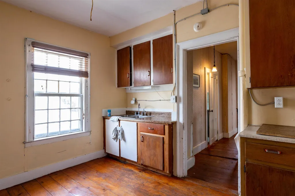 1324 Ferry Road Charlotte VT 05445