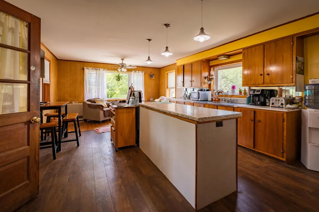 1324 Ferry Road Charlotte VT 05445