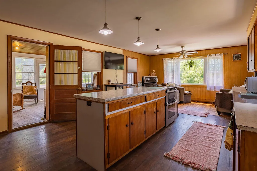 1324 Ferry Road Charlotte VT 05445