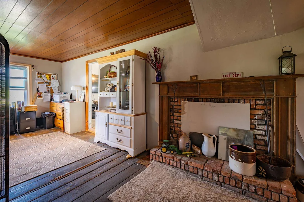 1324 Ferry Road Charlotte VT 05445