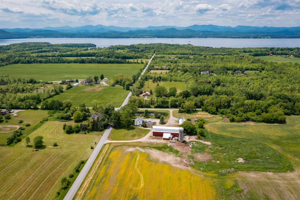 1324 Ferry Road Charlotte VT 05445