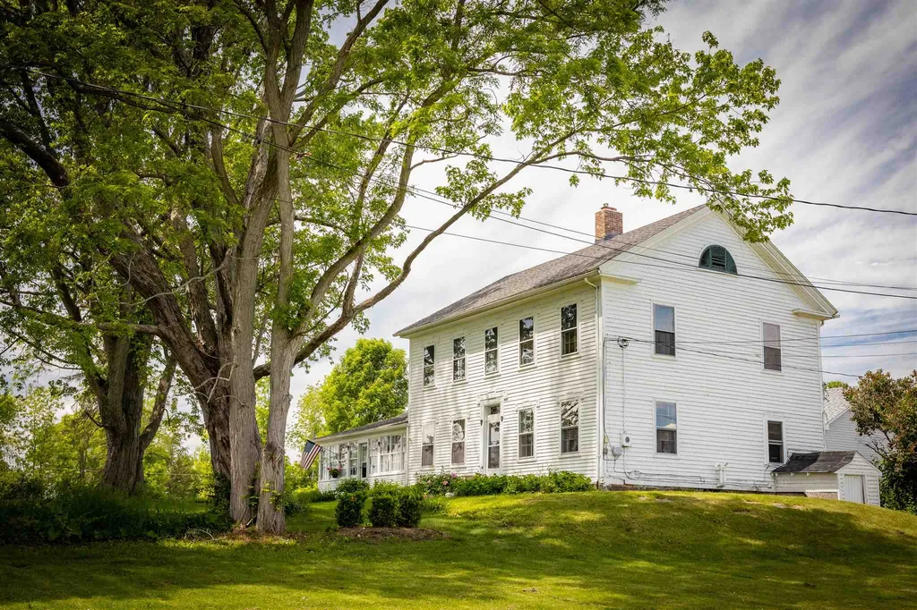 1324 Ferry Road Charlotte VT 05445