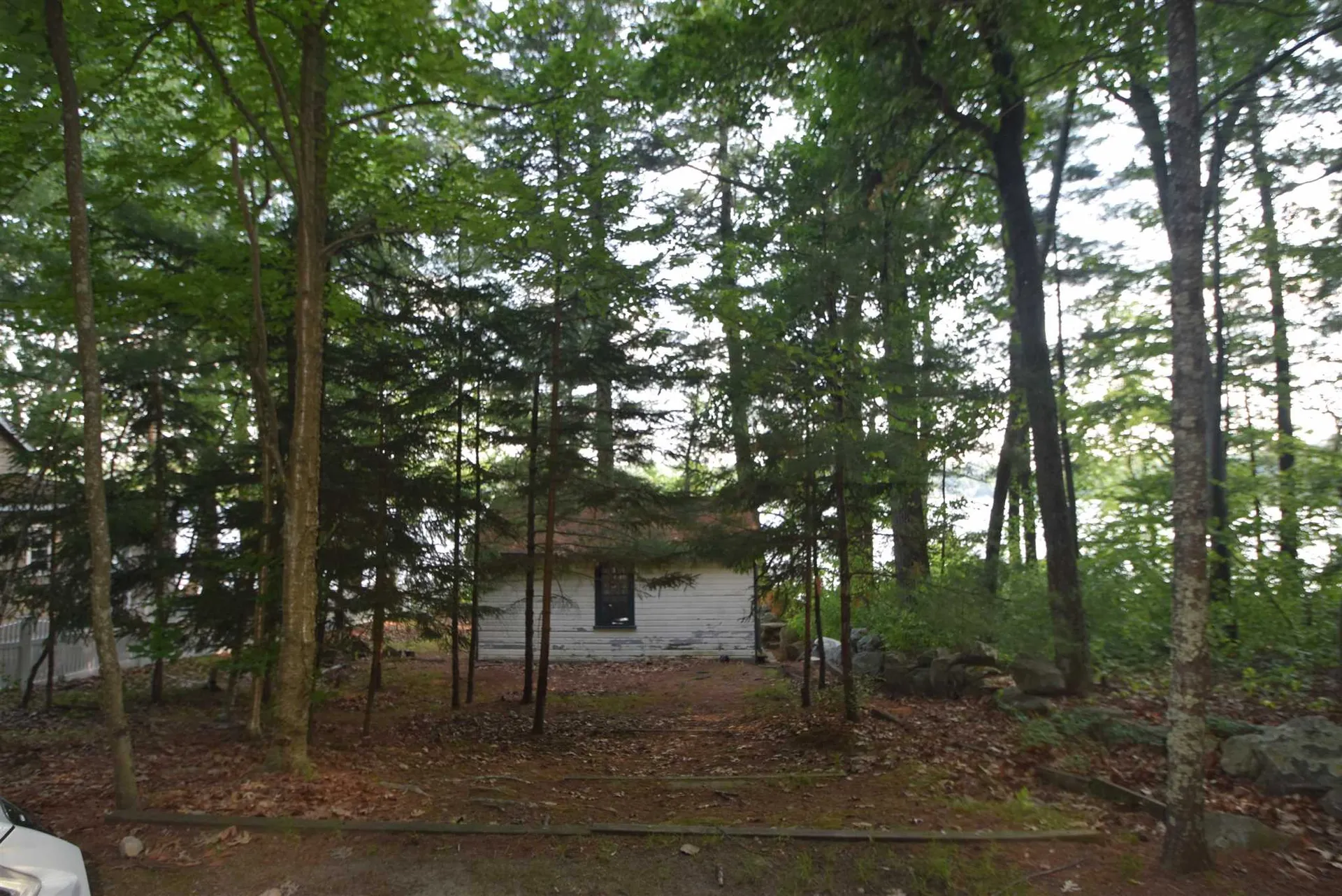 16 Springdale Lane Pelham NH 03076