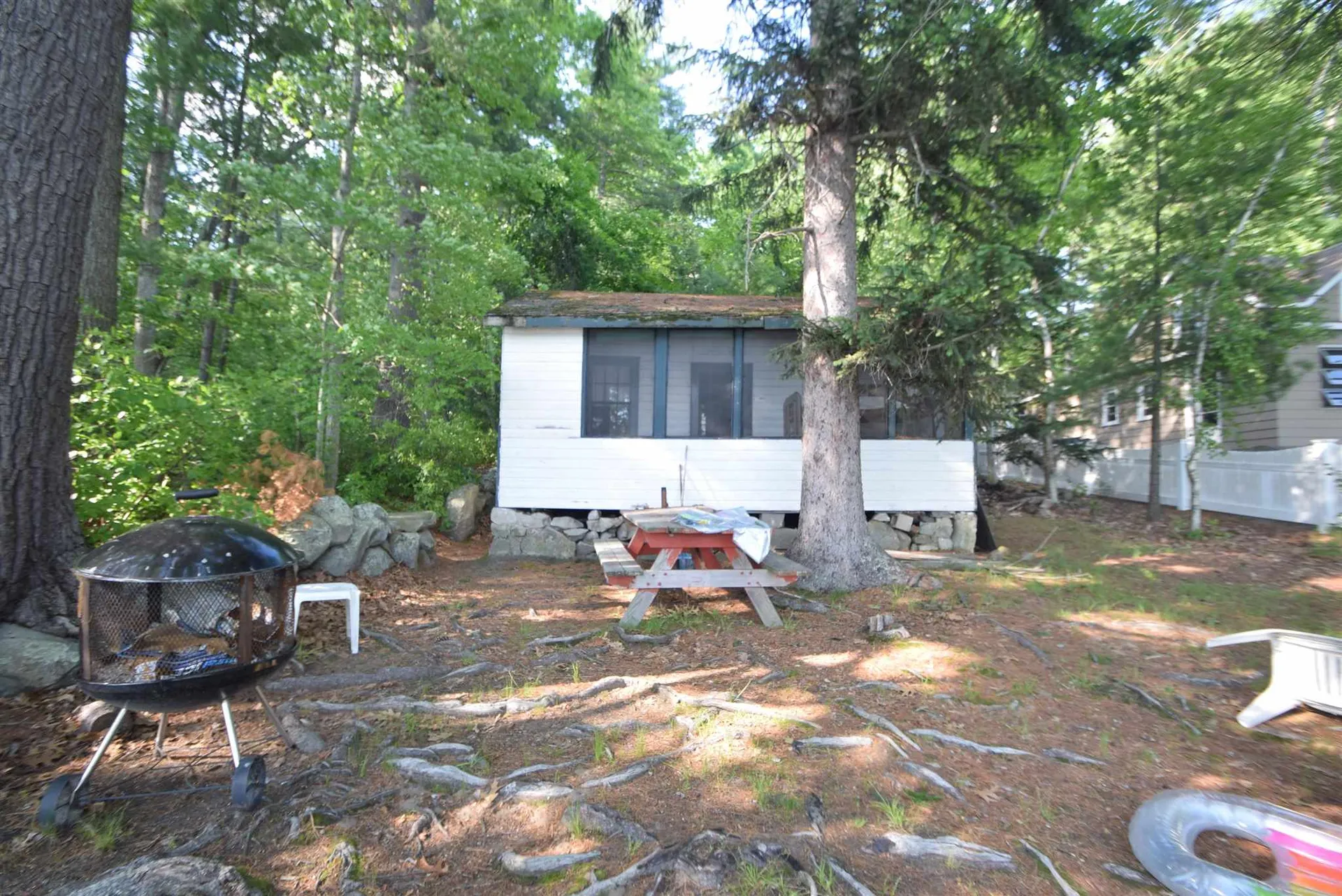 16 Springdale Lane Pelham NH 03076