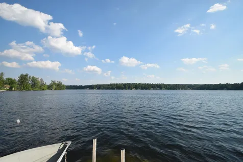 16 Springdale Lane Pelham NH 03076