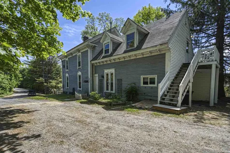 18 Winter Street Newport NH 03773
