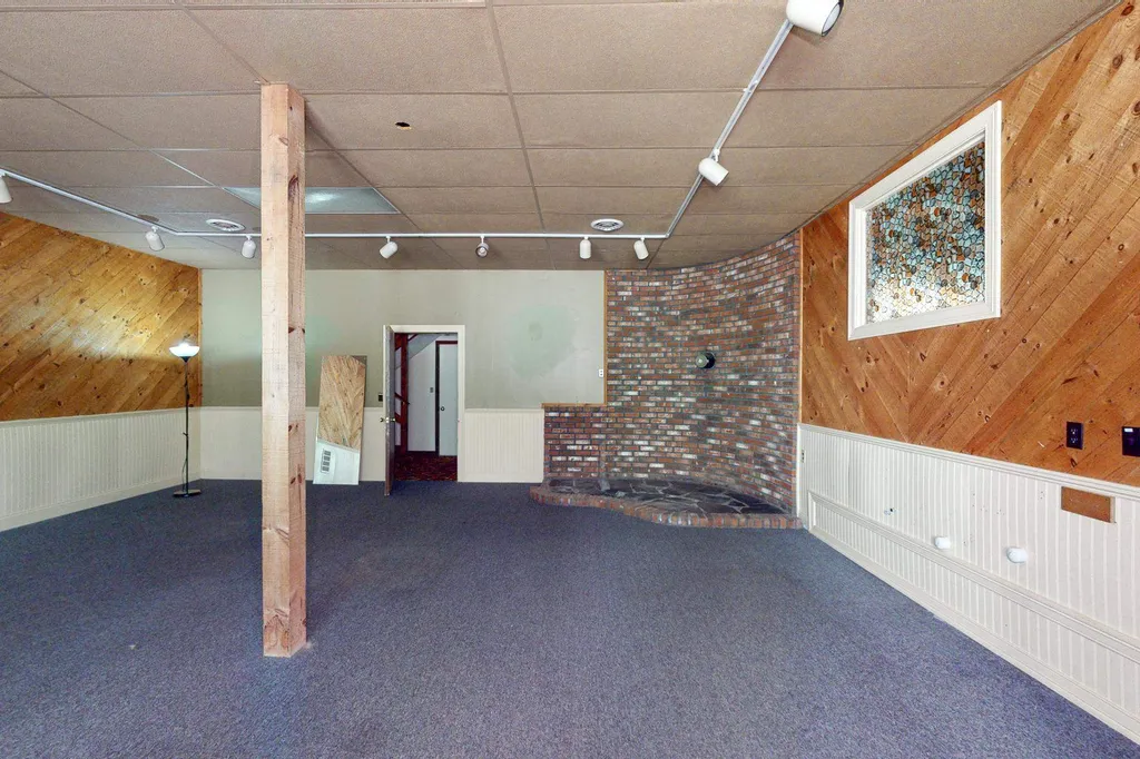 178 Daniel Webster Highway Meredith NH 03253