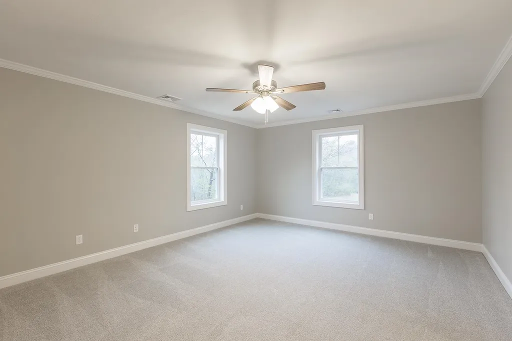 258 Wadleigh Falls Road Newmarket NH 03857