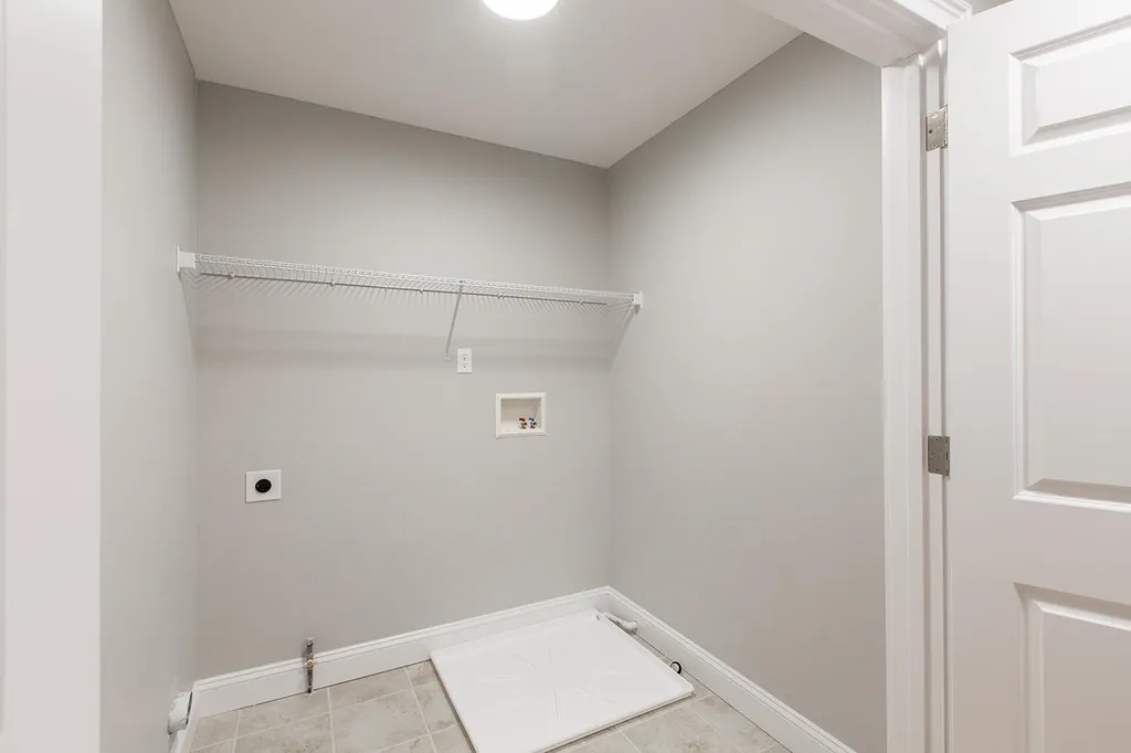 258 Wadleigh Falls Road Newmarket NH 03857