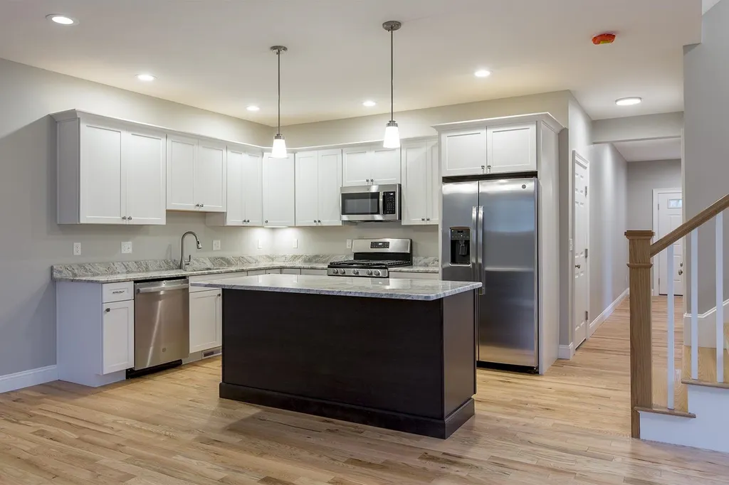 258 Wadleigh Falls Road Newmarket NH 03857