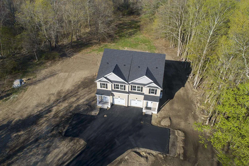 258 Wadleigh Falls Road Newmarket NH 03857