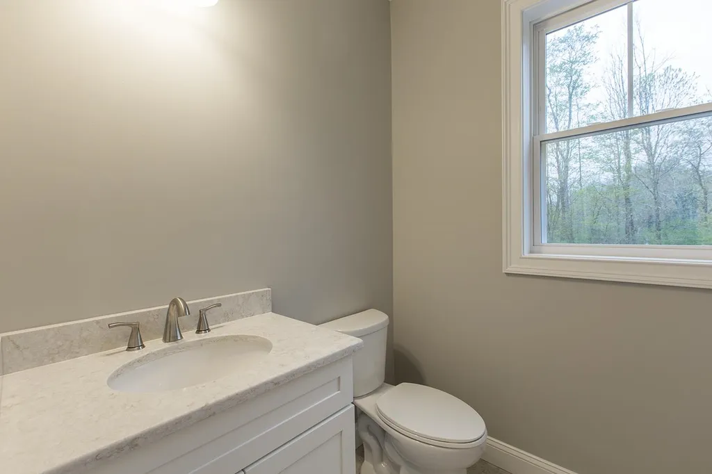 258 Wadleigh Falls Road Newmarket NH 03857