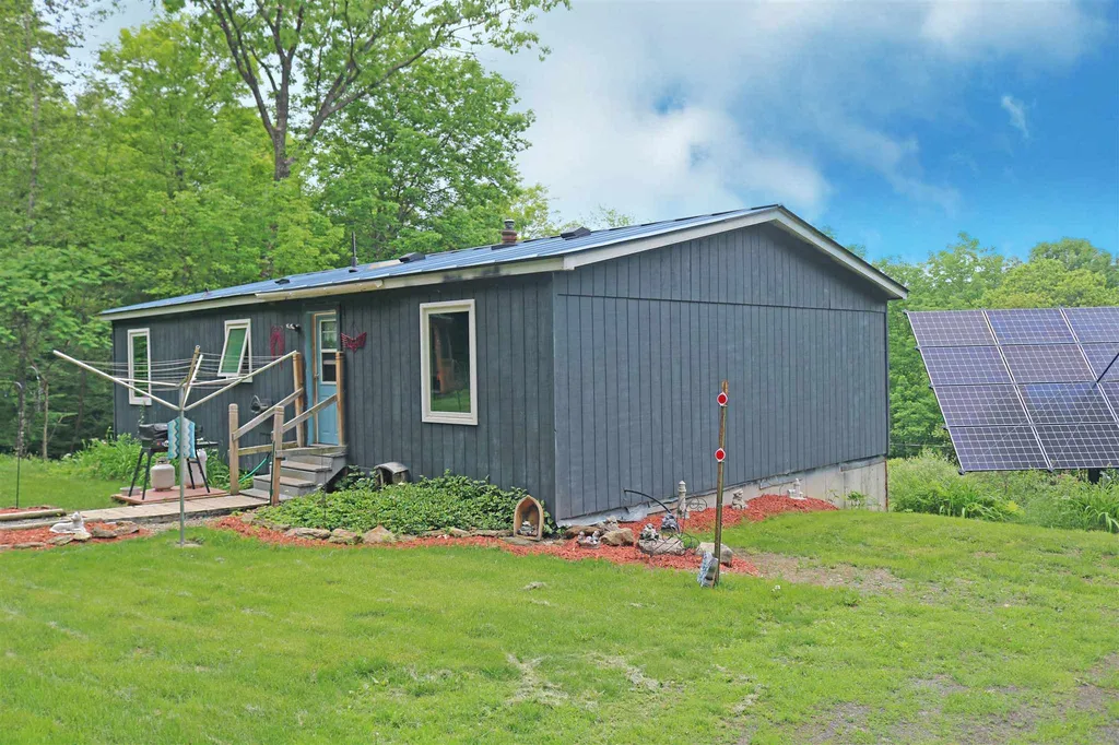 261 Starbuck Road Pomfret VT 05053
