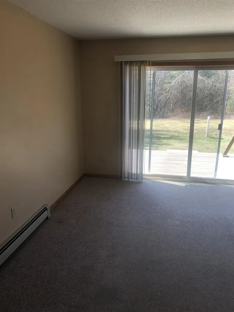 14 Chester Lane Enfield NH 03748