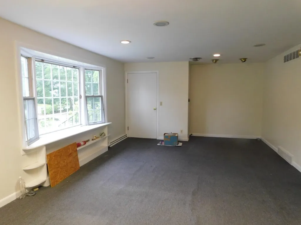 5 Proctor Hill Road Hollis NH 03049