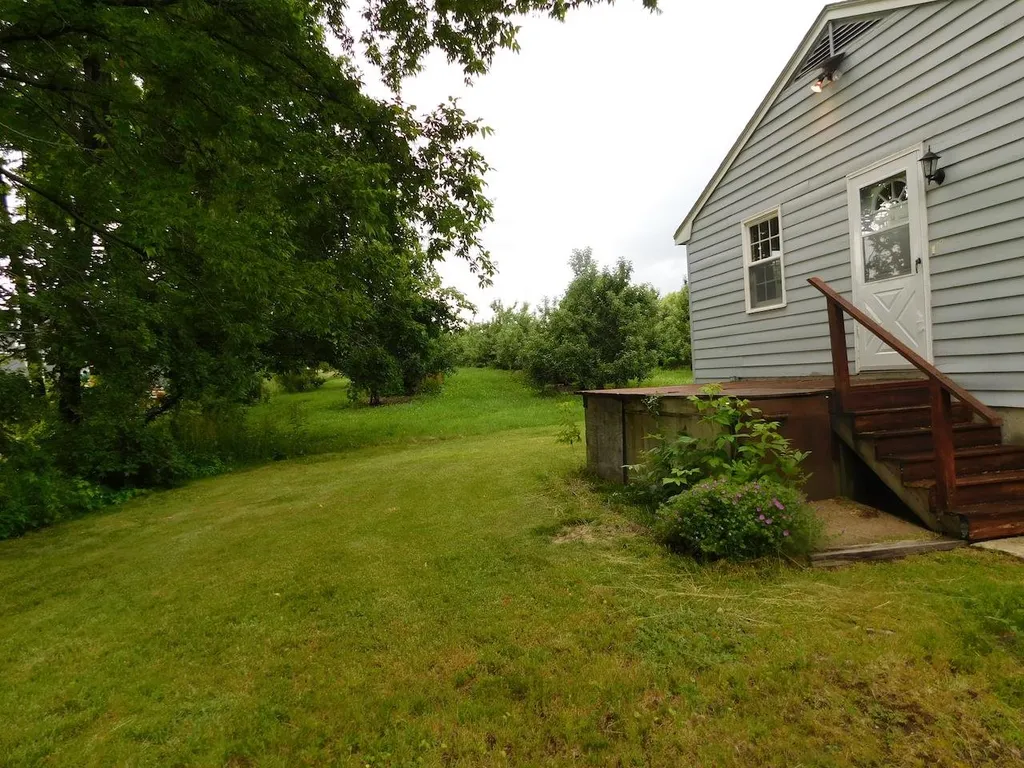 5 Proctor Hill Road Hollis NH 03049