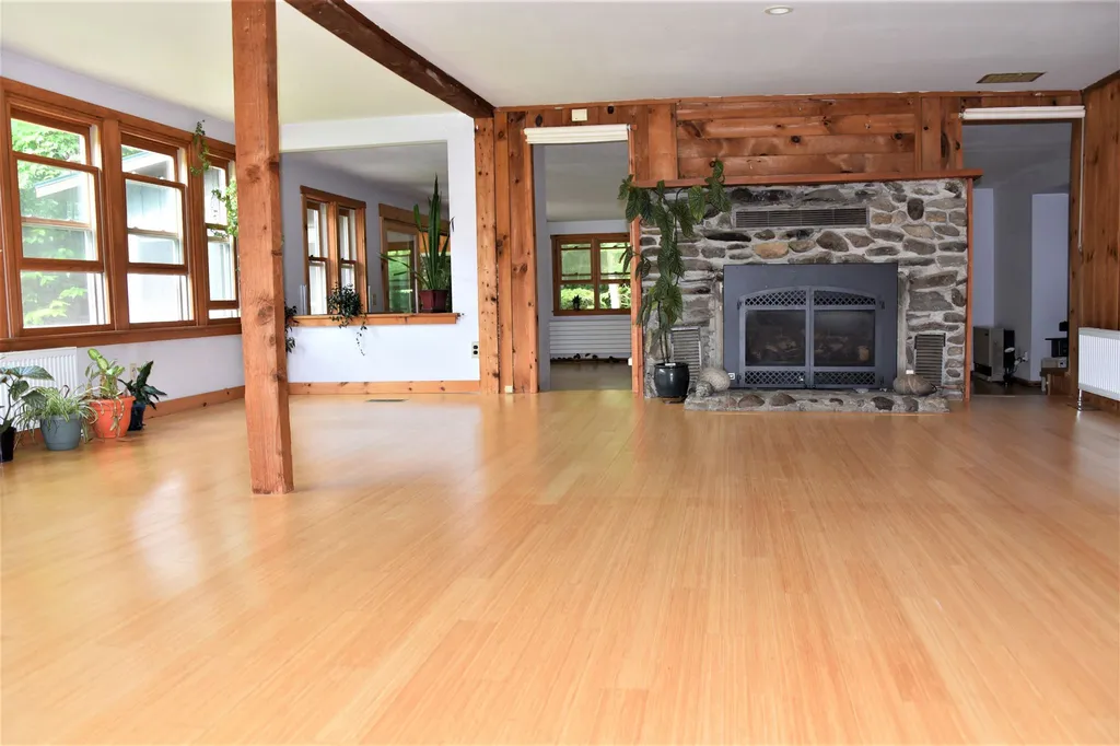 135 Governor Peck Road Jericho VT 05465