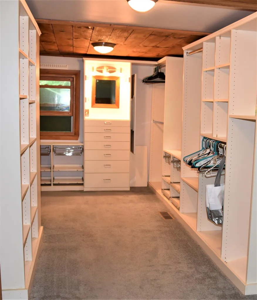 135 Governor Peck Road Jericho VT 05465