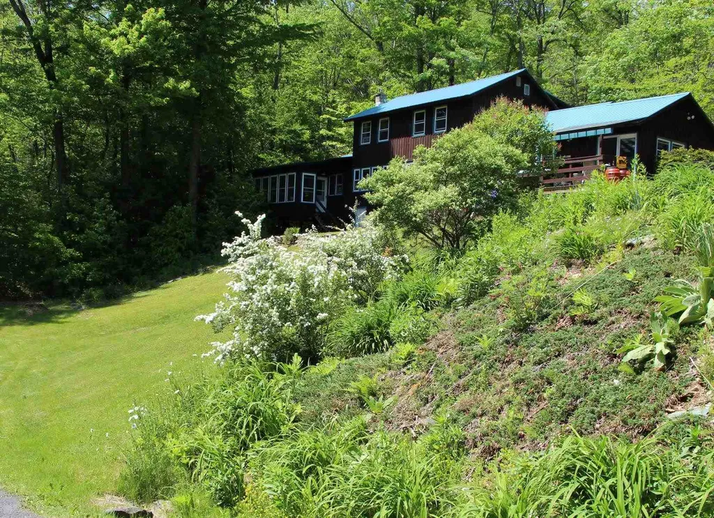 135 Governor Peck Road Jericho VT 05465