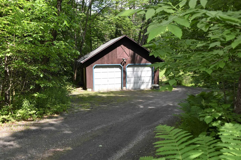 135 Governor Peck Road Jericho VT 05465