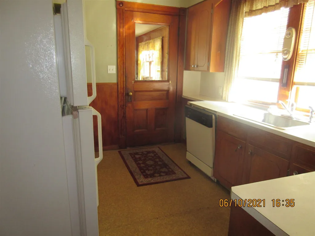 10 Common Street Rochester NH 03867