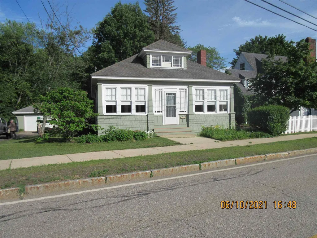 10 Common Street Rochester NH 03867