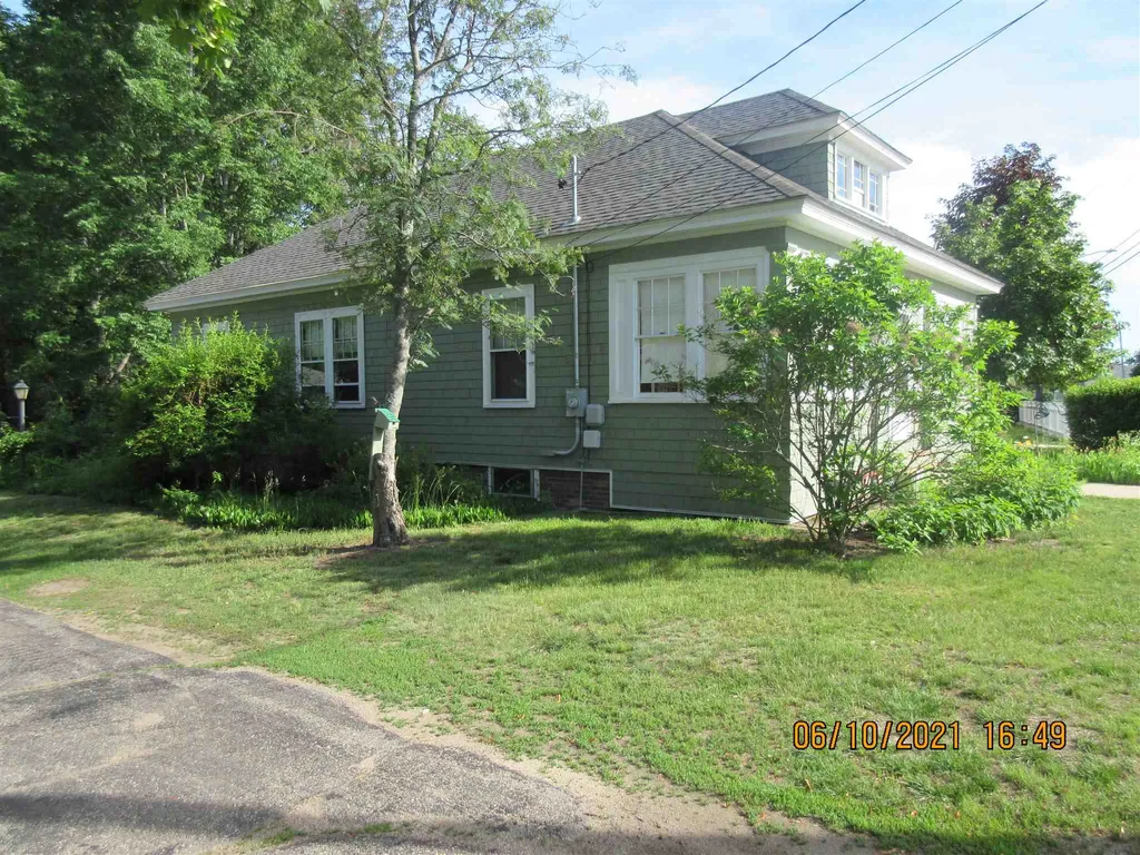 10 Common Street Rochester NH 03867