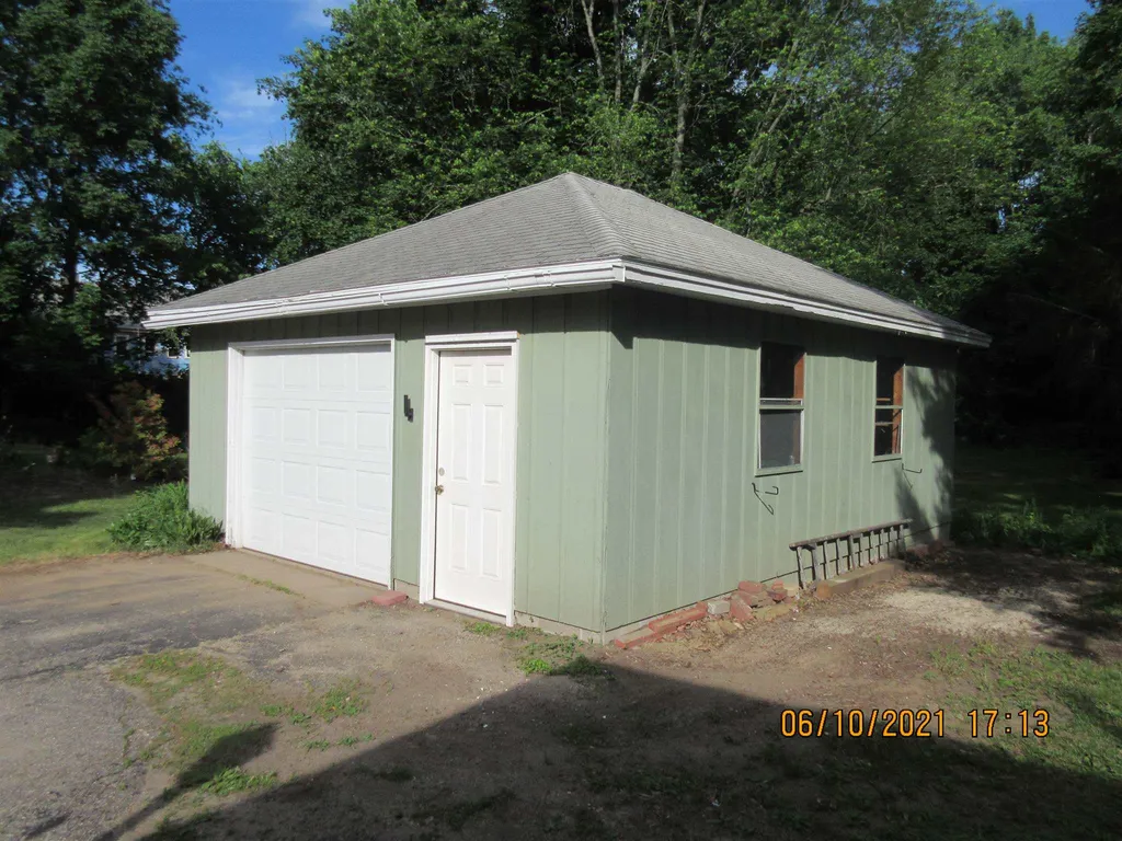 10 Common Street Rochester NH 03867