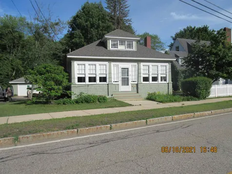 10 Common Street Rochester NH 03867