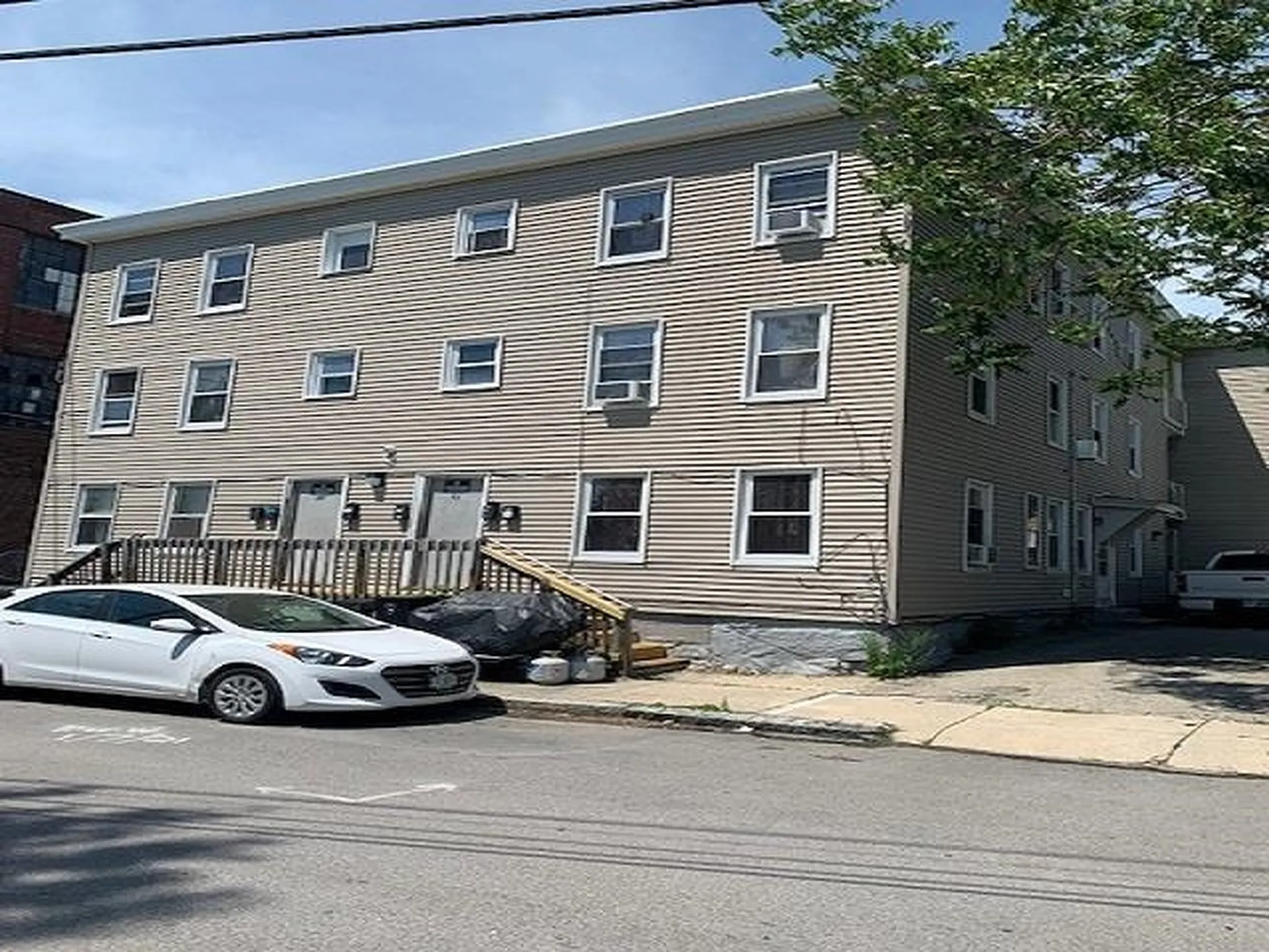 26 Hanover Street Nashua NH 03060