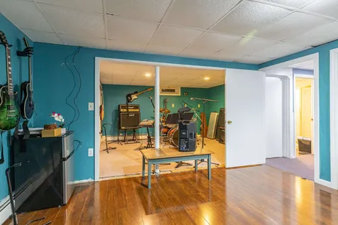 71 Warner Street Manchester NH 03102