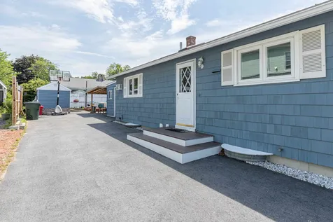 71 Warner Street Manchester NH 03102