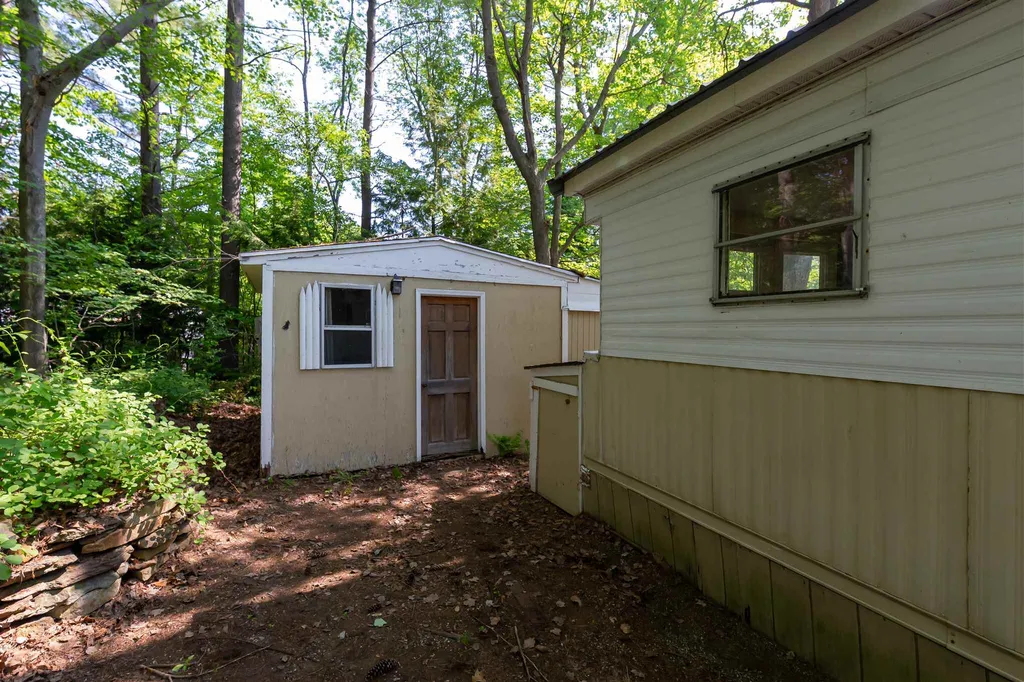 2 Marilyn Drive Allenstown NH 03275