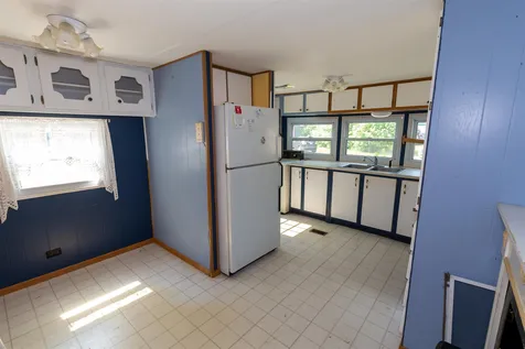 2 Marilyn Drive Allenstown NH 03275