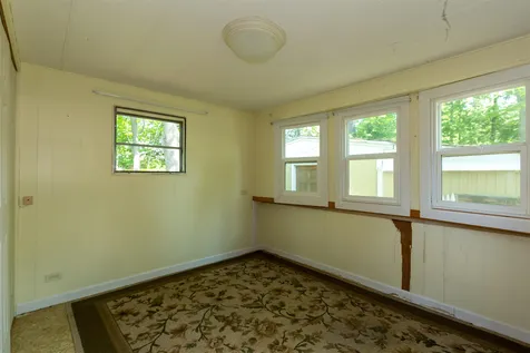 2 Marilyn Drive Allenstown NH 03275