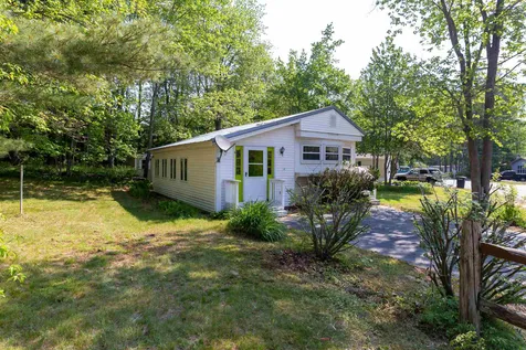 2 Marilyn Drive Allenstown NH 03275