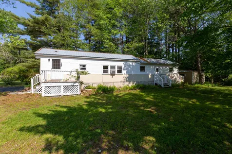 2 Marilyn Drive Allenstown NH 03275