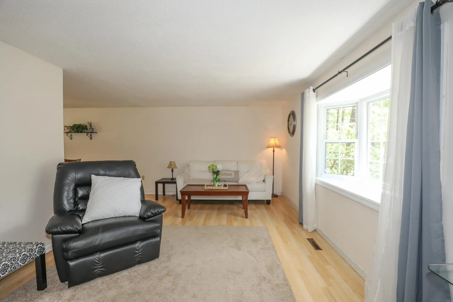 2 Venne Circle Concord NH 03301