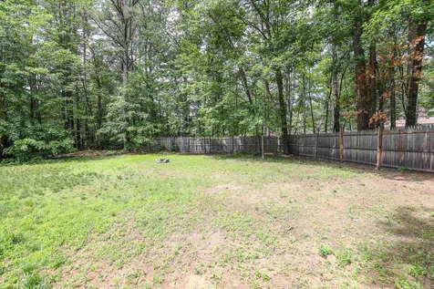 2 Venne Circle Concord NH 03301