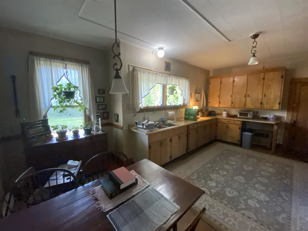 5054 Vt Route 14 Sharon VT 05065