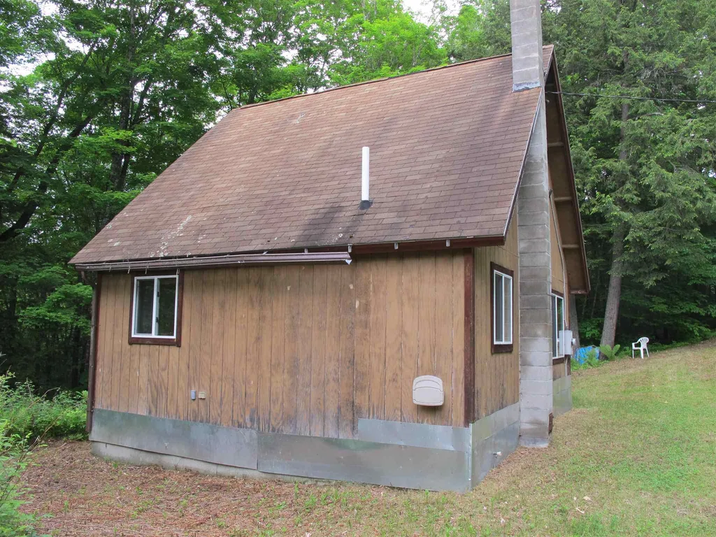 38 Powers Road Topsham VT 05076