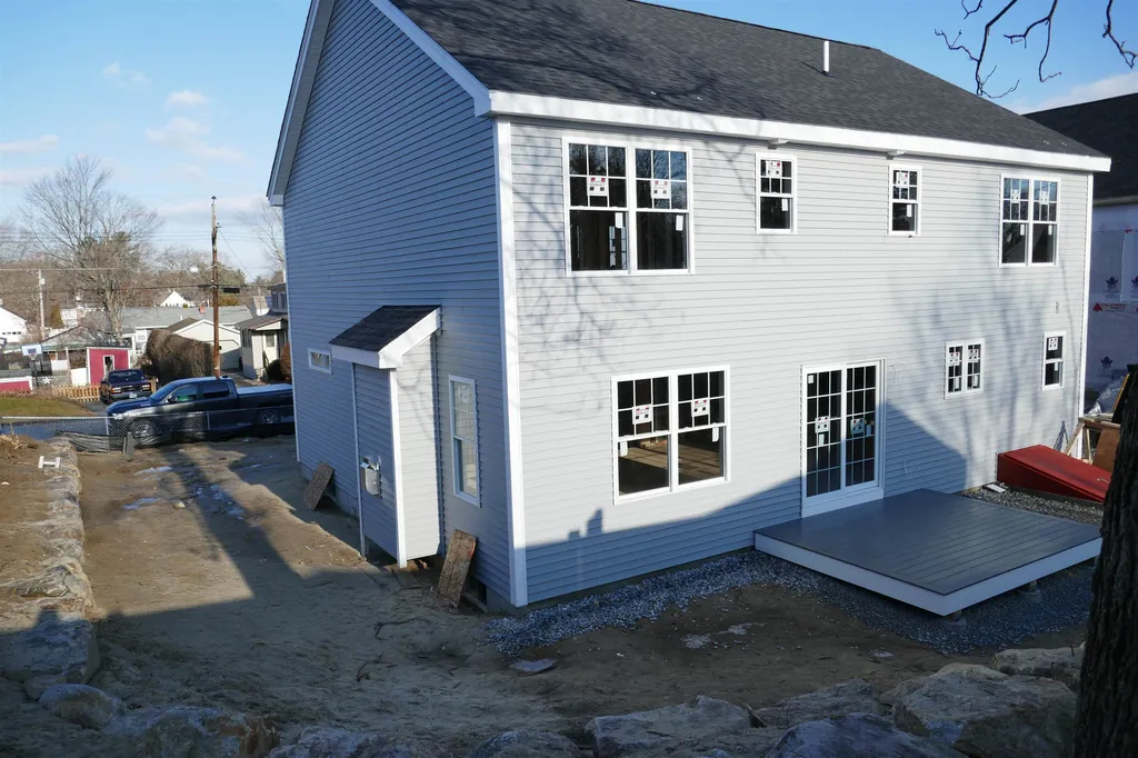 29 Dodge Street Nashua NH 03064