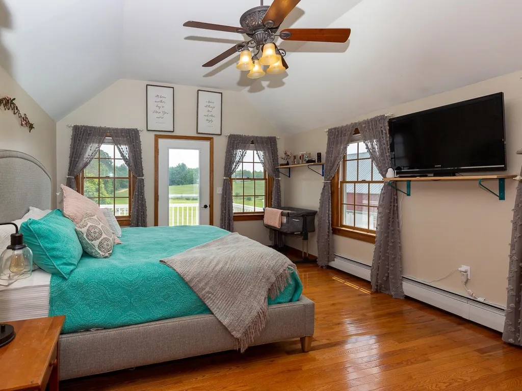 352 Packers Falls Road Durham NH 03824