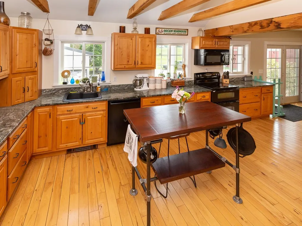 352 Packers Falls Road Durham NH 03824