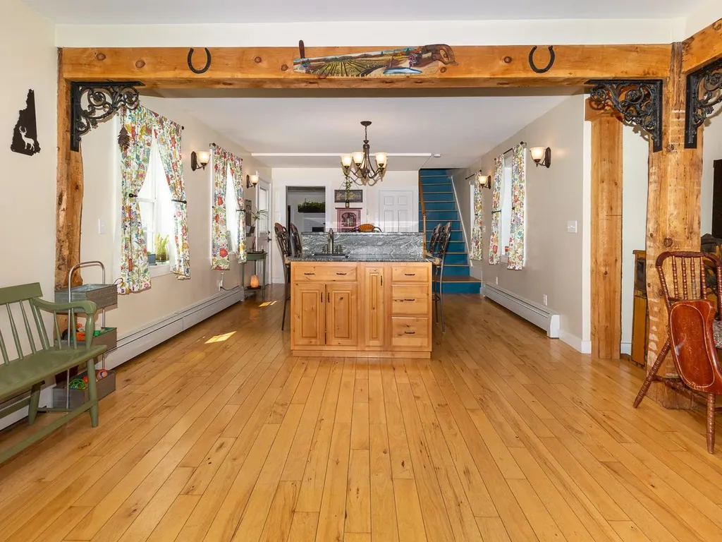 352 Packers Falls Road Durham NH 03824